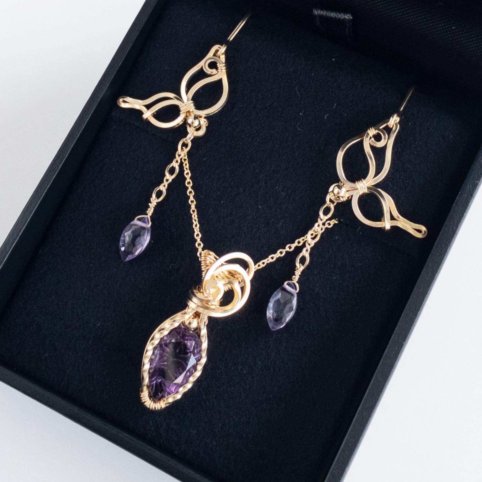 アメジスト 14kgf ピアス＆ペンダント セット（ジュエリーボックス付）