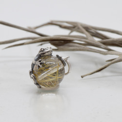 蛙(かえる)玉ペンダント 高密度トルマリン入り水晶 革ヒモネックレス