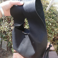 my Bag -mini-　黒色✗生成り色　ピッグスキンレザー 15枚目の画像