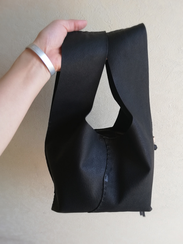 my Bag -mini-　黒色✗生成り色　ピッグスキンレザー 13枚目の画像
