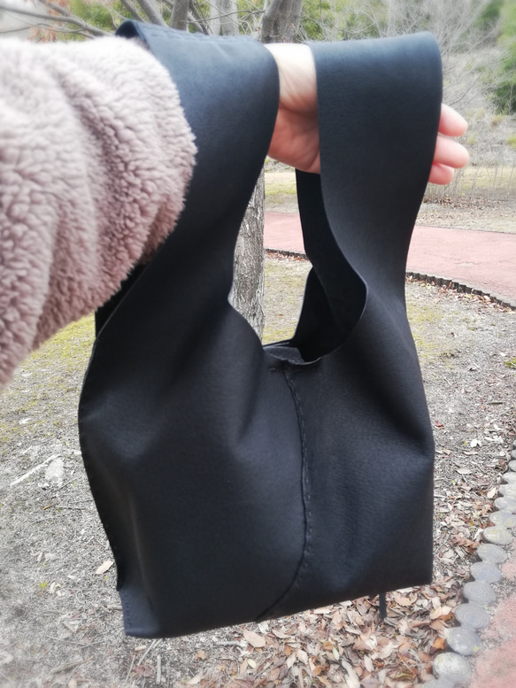 my Bag -mini-　黒色✗生成り色　ピッグスキンレザー 19枚目の画像
