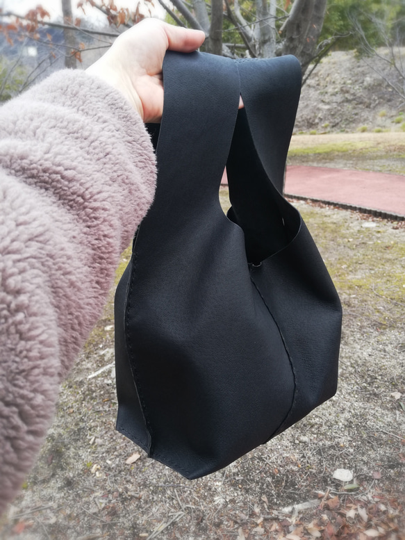my Bag -mini-　黒色✗生成り色　ピッグスキンレザー 20枚目の画像