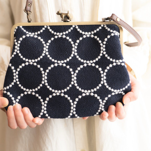 診察券や医療証もすっきり収納｜ショルダー対応のがま口母子手帳ケース