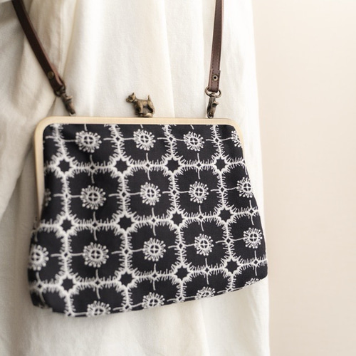 みや⚮̈ ミナペルホネン/anemone/ボックスがま口・大2点おまとめ みや⚮̈ ミナペルホネン/anemone/ボックスがま口・大2点おまとめ みや⚮̈