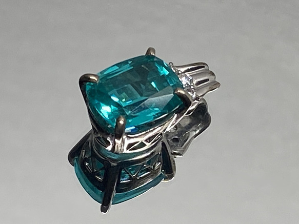 ◆ パライバトルマリン＜再結晶＞ペンダント　4.95ct　蛍光色　魅力的なブルー＆グリーン　S-003 8枚目の画像