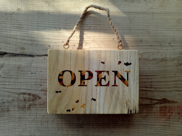 でおすすめアイテム。 CLOSED OPEN クラシック木製看板 吊り下げ 自然塗装 / mixカラー 小物入れ