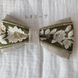 素敵なインド刺繍リボンとナチュラルな雰囲気のコットンリネンを組み合わせた個性的な蝶ネクタイ　大人の方向けサイズ 3枚目の画像