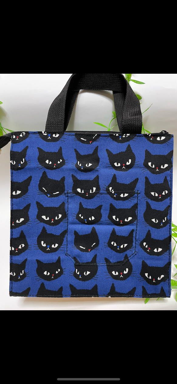黒猫ランチバッグ 保冷保温 両面色違い 2枚目の画像