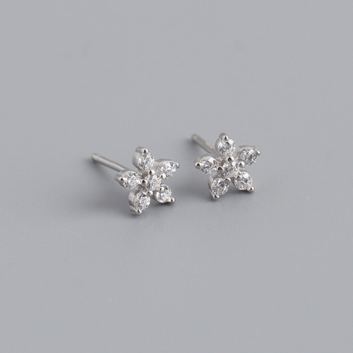 早割価格☆SILVER925☆お花CZダイヤモンドピアスSV925純銀製