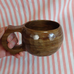 古木のチークで作った一木彫りコーヒーカップ. 1枚目の画像