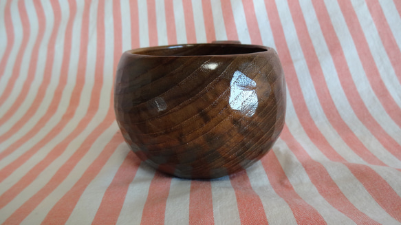 古木のチークで作った一木彫りコーヒーカップ. 5枚目の画像