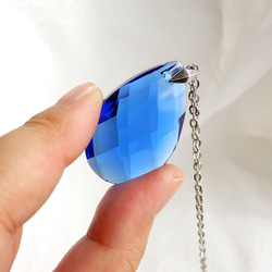 超大寶仕奧莎活力透明藍色吊燈水晶玻璃吊墜項鍊藍色 第6張的照片