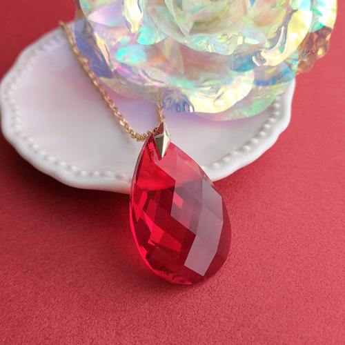 超大粒 プレシオサ・魔法少女系レッド シャンデリア クリスタル ガラス