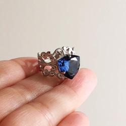 深藍色★璀璨水晶玻璃大戒指 | 藍色酷哥德幻想 第2張的照片
