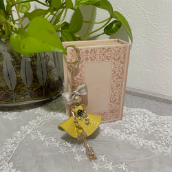 イタリアンレザー（ペールカラー/ミモザカラー・桜色・水色）オートクチュールドール 3枚目の画像