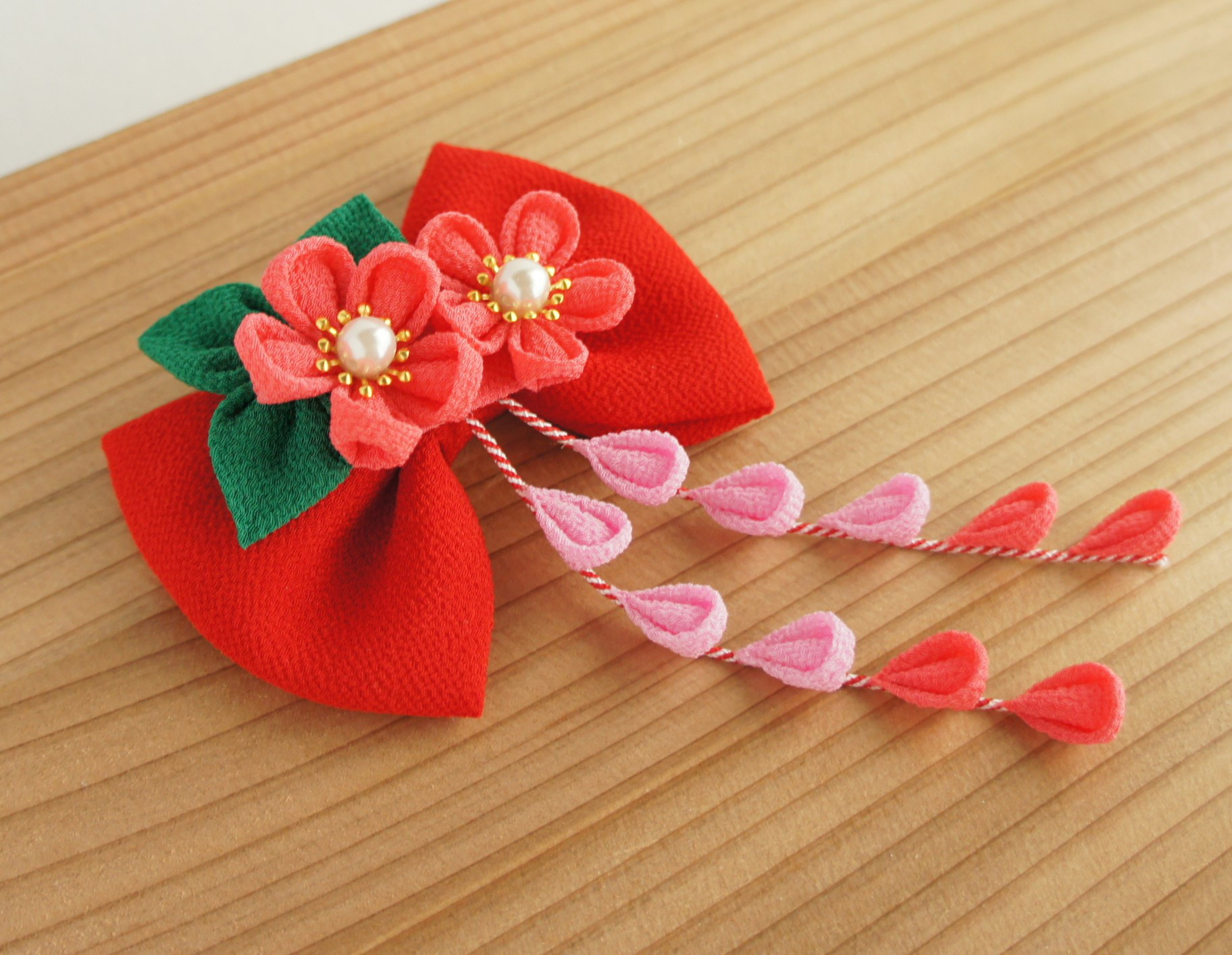 つまみ細工 ちりめん リボン 小さめ 髪飾り 卒業式、成人式、七五三等