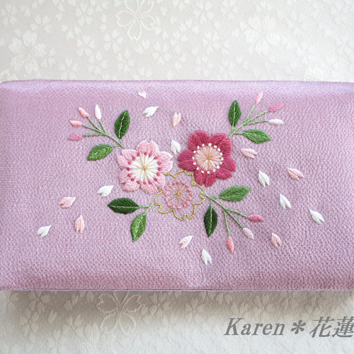 日本刺繍【桜の花】の袱紗 ◇薄藤色◇ 刺繍 手刺繍 花刺繍 伝統工芸