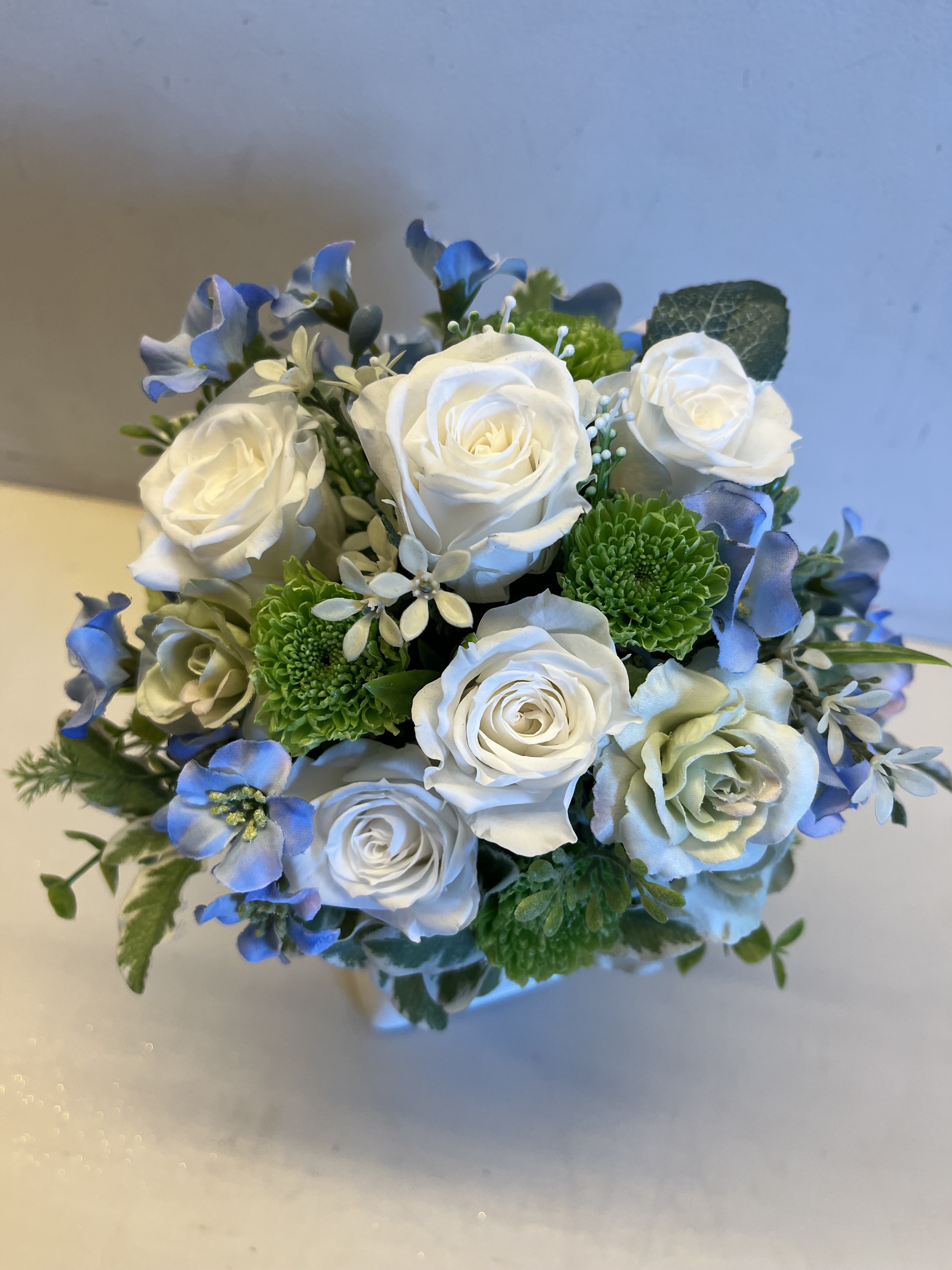 プリザーブドフラワー白薔薇グリーン