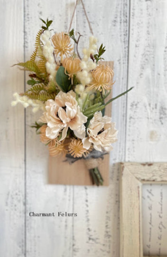 「ミモザとアネモネブーケ　壁掛けアレンジ」お祝いギフト、フラワーインテリア 1枚目の画像