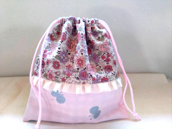 YUWA　ピンク花柄　お弁当袋、コップ袋、ランチマットの3点セット　お揃い　〜入園　入学準備〜 4枚目の画像