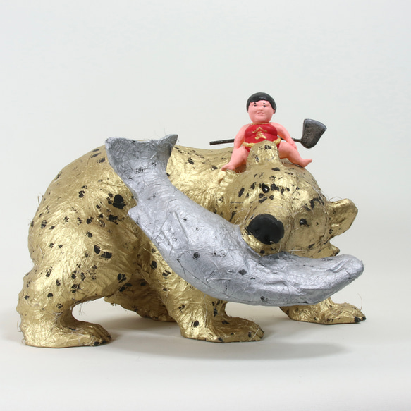 金太郎と木彫りの金熊　和紙貼りリメイク　 1枚目の画像