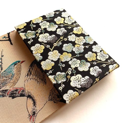 梅に相思鳥と黄鳥』 額絵織物御朱印帳 金襴織物 B6 大判サイズ 全2種