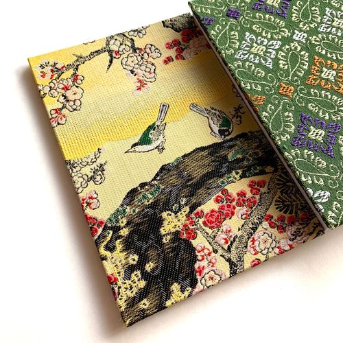 梅に鶯』 全2種 額絵織物御朱印帳 B6 大判サイズ 額絵 蜀江 葵文