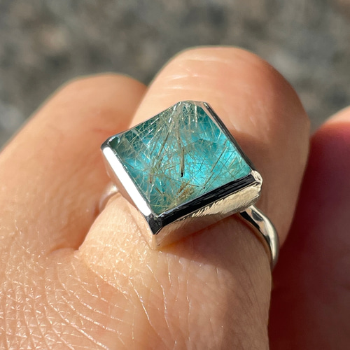 ルチルクォーツ × ターコイズ ダブレット SQファセットカット シルバー