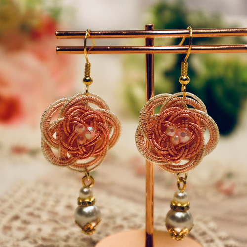 №45】ピンク系 お花＋カラーパール付き ゴールドフック 水引 ピアス  