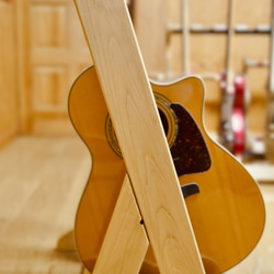 【24時間以内に発送】手作り木工　木製ギタースタンド （オーク） ２本掛け 4枚目の画像