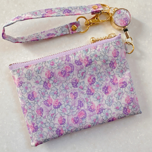 リバティ ラミネート リール式キーケースアデラジャ・PK/BU