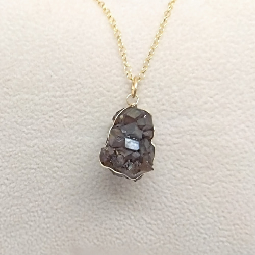 レインボーガーネット 奈良県天川村産 ペンダントトップ １ 奈良県天川村産レインボーガーネットのペンダント | iichi 日々