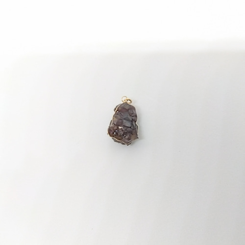 レインボーガーネット 奈良県天川村産 ペンダントトップ １ 再販＊【送料無料】レインボーガーネット<奈良県天川村産