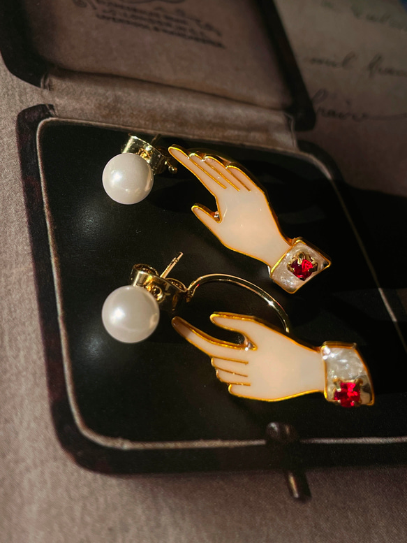 Harvest hands Pearl Earrings | cloisonné 5枚目の画像