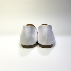 “再次上架更新”Rakuchin Petanko！雙色高跟鞋（白色光滑 x 銀色）合成皮革 22.0cm〜26.0cm 第5張的照片