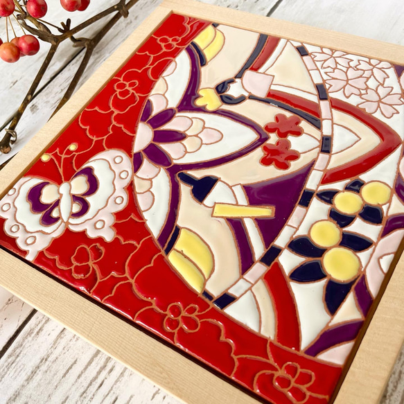 スペインタイルのお雛飾り赤〈木製スタンド付〉※送料無料 3枚目の画像