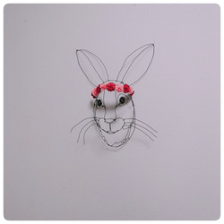ワイヤーアート　花冠をつけたウサギさん 5枚目の画像