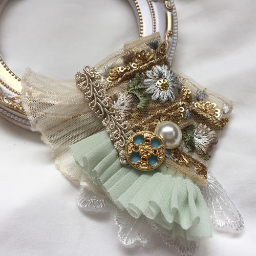 ♡インド刺繍リボン　ポニーフック　ヘアカフ　ブラック　カーキレース　パール付き♡ インド刺繍 ポニーフック ポニーフック・ヘアカフス Hopping