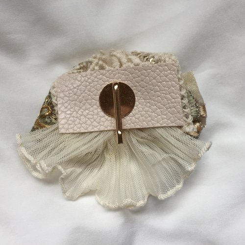 インド刺繍 リボン ポニーフック ヘアカフス レース×ボタン