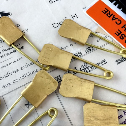 729・ランドリーピン 刻印H10個 ヴィンテージ 安全ピン 真鍮 アメリカ