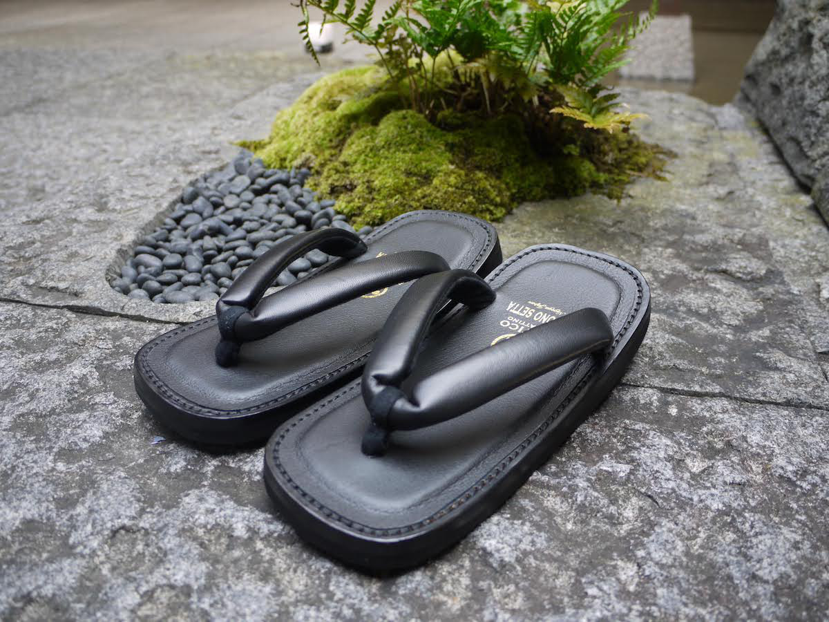 草履　グレー　本革　未使用 草履 グレー 本革 未使用
