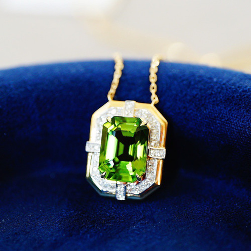 K18天然トルマリングリーン系緑系のトルマリンネックレスとブレスセット