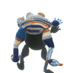 【カエル がま口 】かぎ針編みのカエル ブルー系 7枚目の画像
