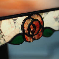 「4色のバラのステンドグラスランプ・Ver.2」照明　薔薇のランプ 7枚目の画像