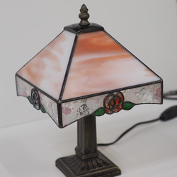 「4色のバラのステンドグラスランプ・Ver.2」照明　薔薇のランプ 6枚目の画像