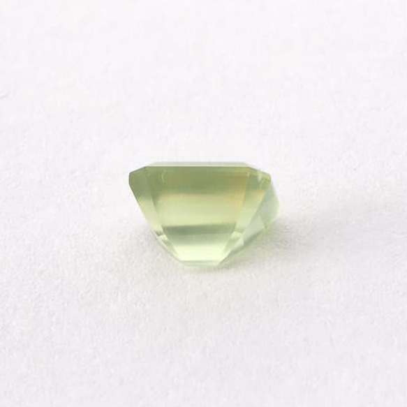 【ファセットカット】プレーナイト 2.85ct 4枚目の画像