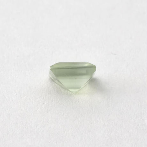 【ファセットカット】プレーナイト 2.15ct 4枚目の画像