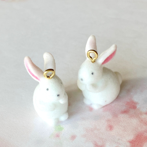 ふっち　ハンドメイドキモノ うさぎ3セット　パリのビーズやレースお花 レシピ ドレスうさぎ ビーズモチーフ（プリント・PDF） 編み図