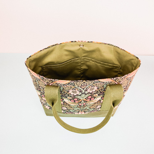 魅力的】ウィリアム・モリス生地使用「いちご泥棒」 トートバッグ 緑