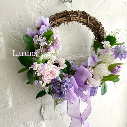 パープルジャスミンとアネモネとローズのスプリングリース 玄関リース
